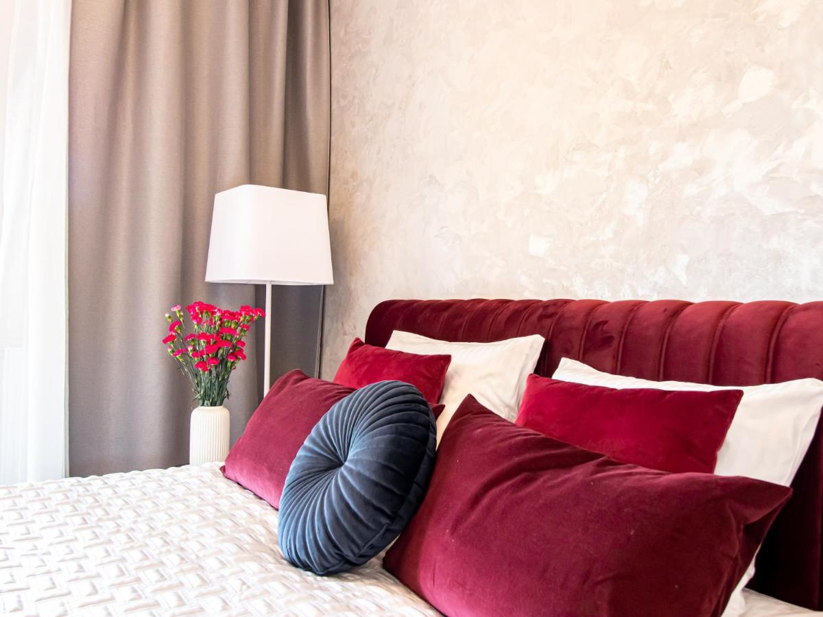 Golden Star Apartment Краков Экстерьер фото