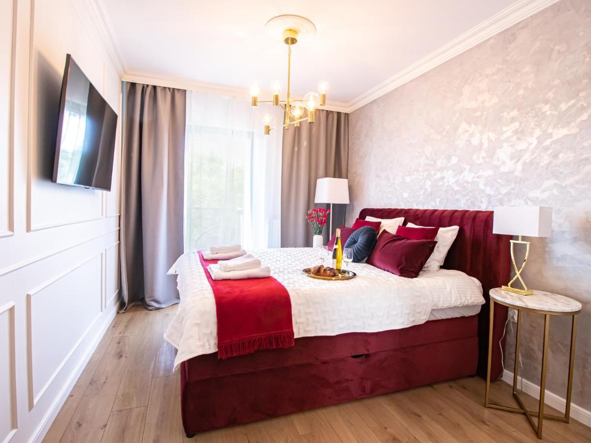 Golden Star Apartment Краков Экстерьер фото